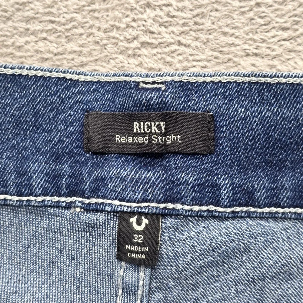 True Religion Ricky Relaxed Straight Jeans Mens Measured 34x32 Blue Medium Wash